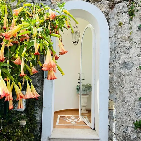 Valeria * Ravello